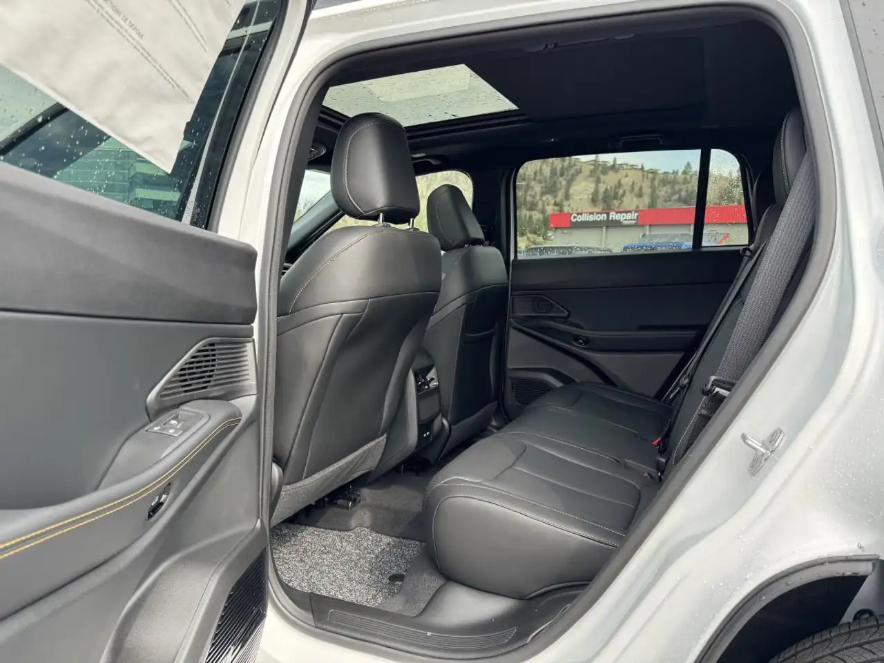 Jeep Cherokee photo Jeep Cherokee