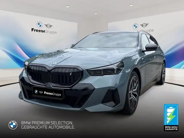 BMW i5 eDrive40 Touring AHK 360° HEAD-UP SITZBELÜFT