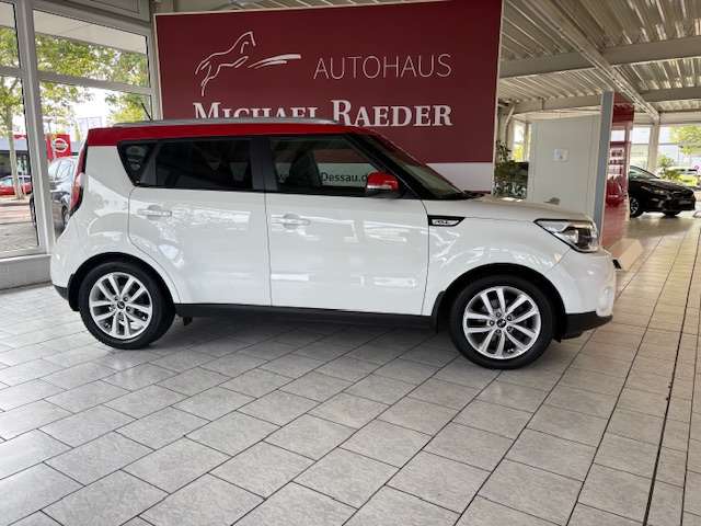 Imagine Kia Soul Soul   White & Red Aut.Edition Navi Kamera