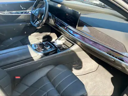 Annonce voiture d'occasion BMW i7 - CARADIZE