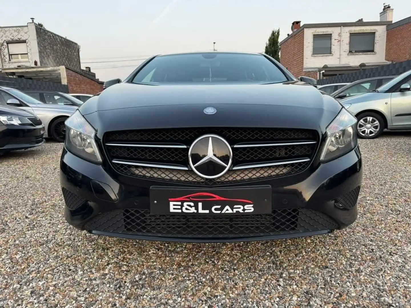 Mercedes-Benz A 180 **12 mois de garantie** Noir - 2