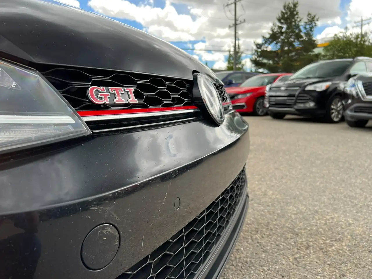 Volkswagen Golf GTI снимка Volkswagen Golf GTI