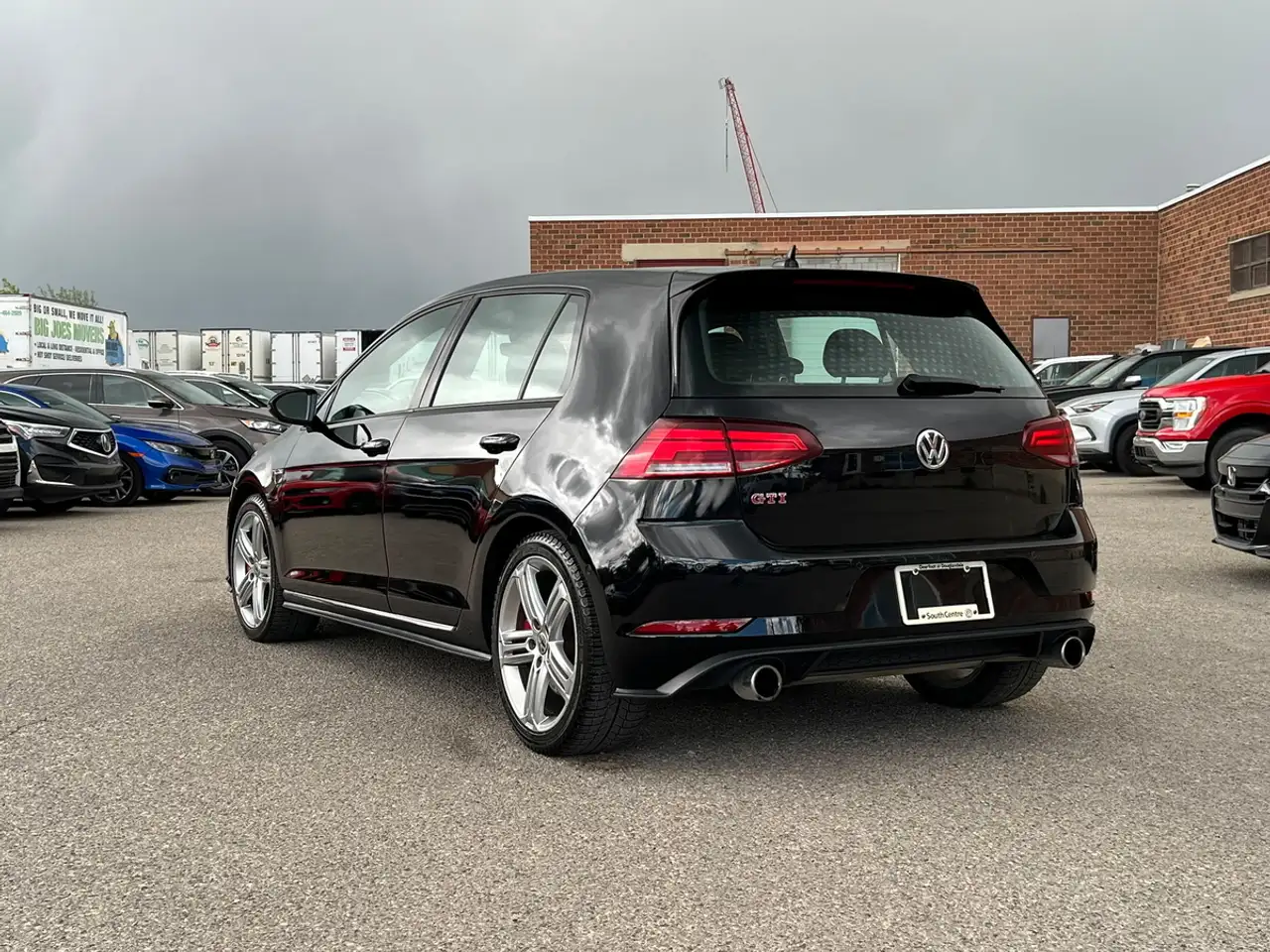 Volkswagen Golf GTI снимка Volkswagen Golf GTI