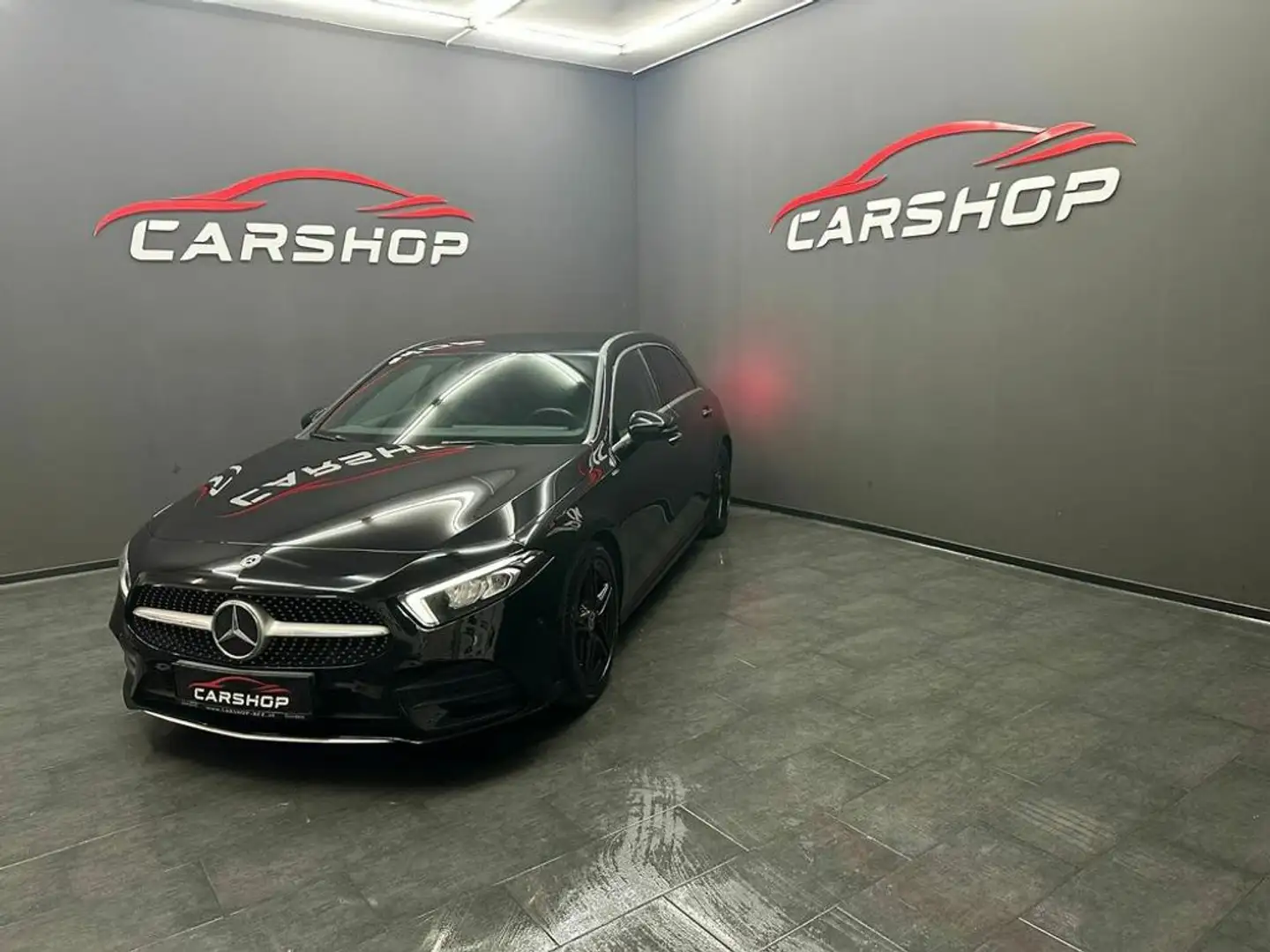 Mercedes-Benz A 180 d Amg-Line Schwarz - 2