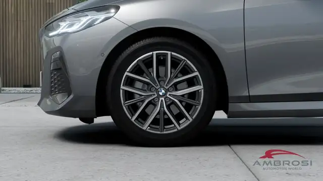 BMW 2 Series view 8