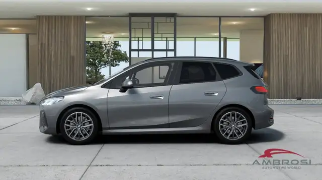 BMW 2 Series view 3
