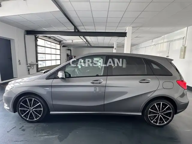 Mercedes-Benz B-Class view 9