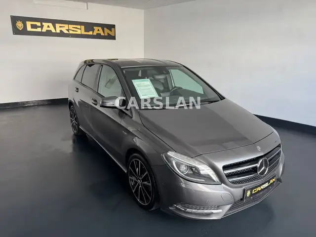 Mercedes-Benz B-Class view 2