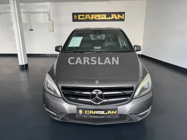 Mercedes-Benz B-Class view 3