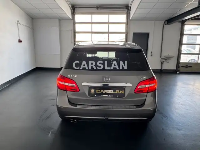 Mercedes-Benz B-Class view 11