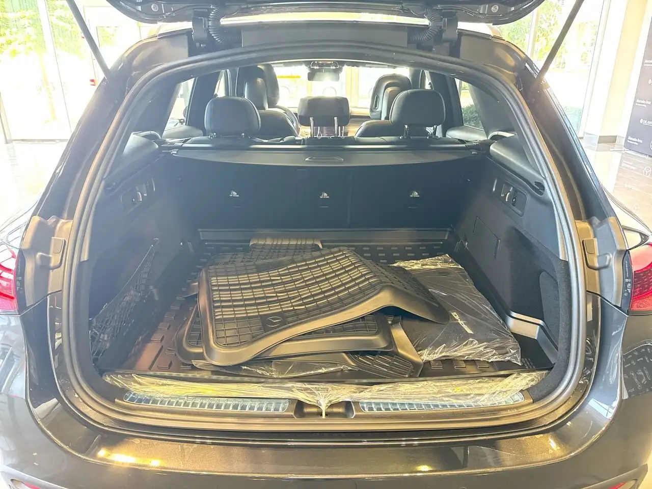 Mercedes-Benz GLC photo Mercedes-Benz GLC