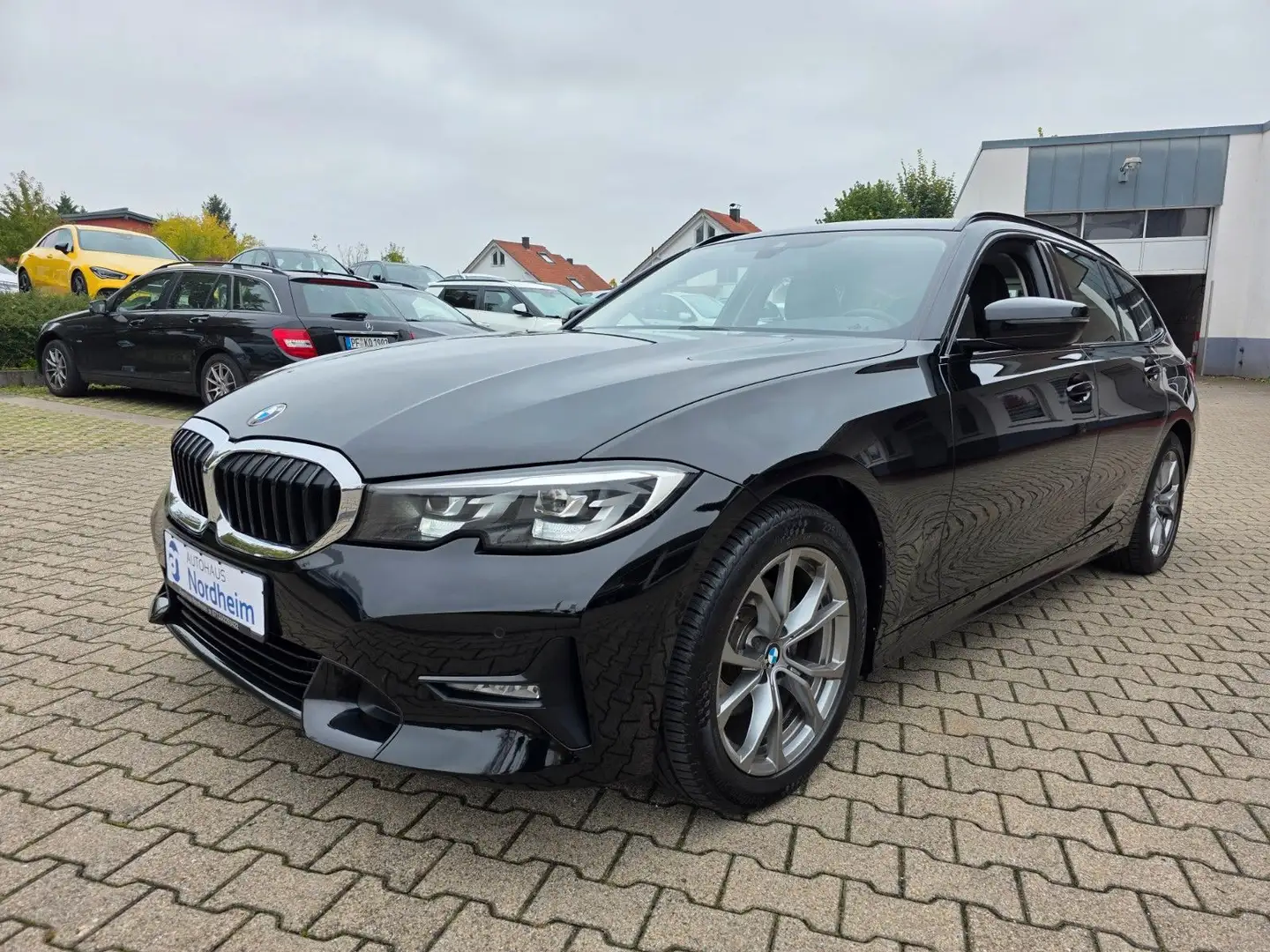BMW 320 d Sport Line Automatik/Leder/EU6 Noir - 1