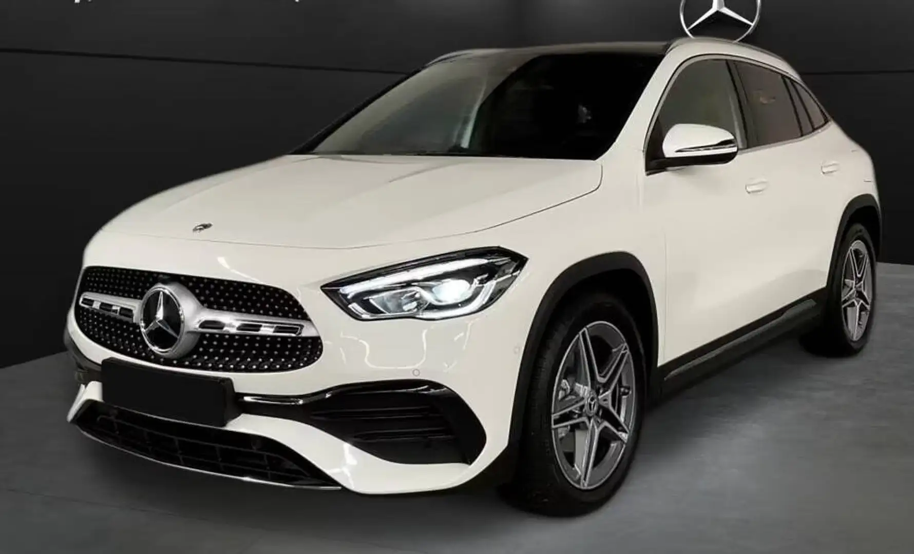 Mercedes-Benz GLA 200 200 d Premium Pack Night Telecamera AMG Bianco - 1