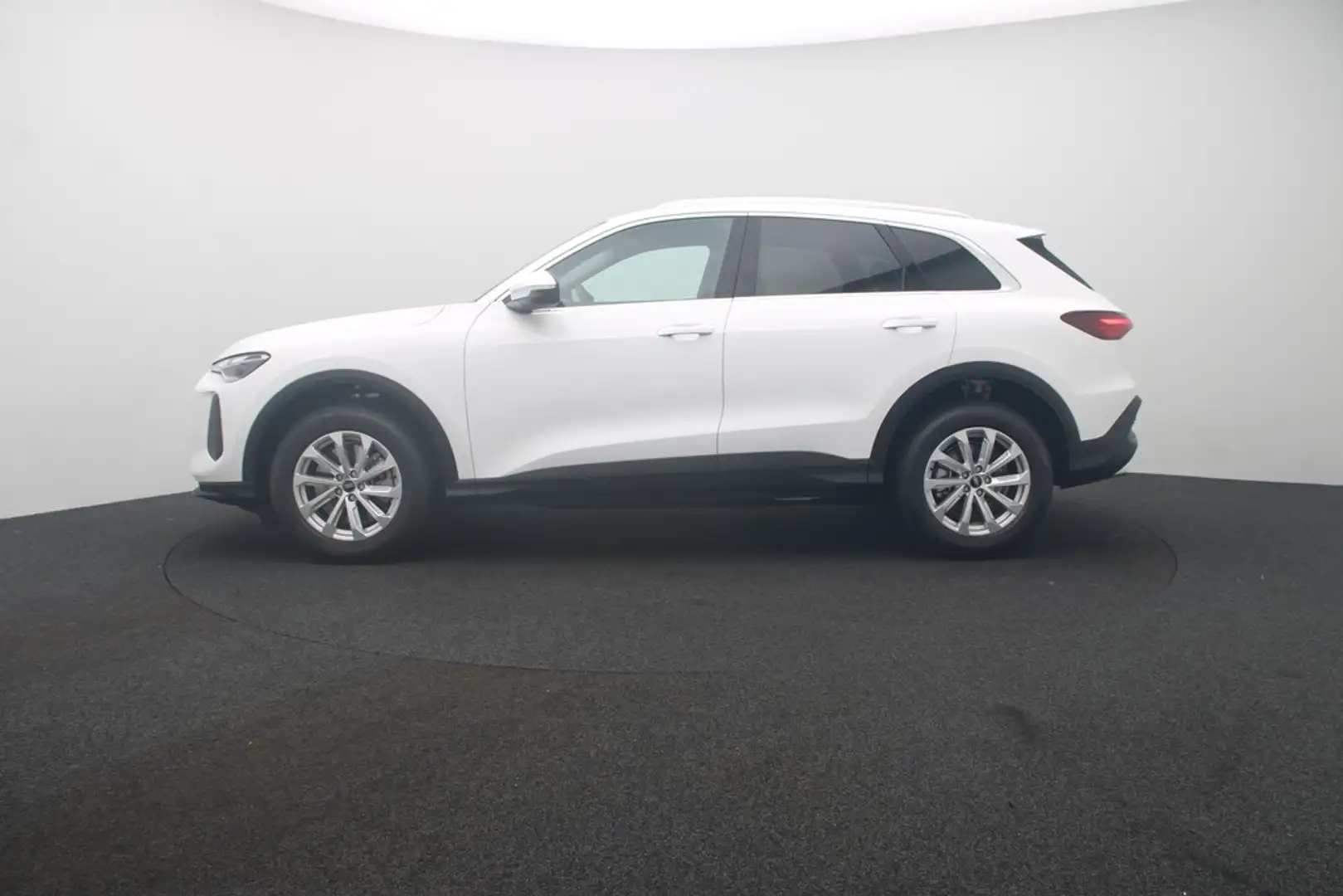 Audi Q5 TDI quattro . LED Navi ACC Weiß - 2