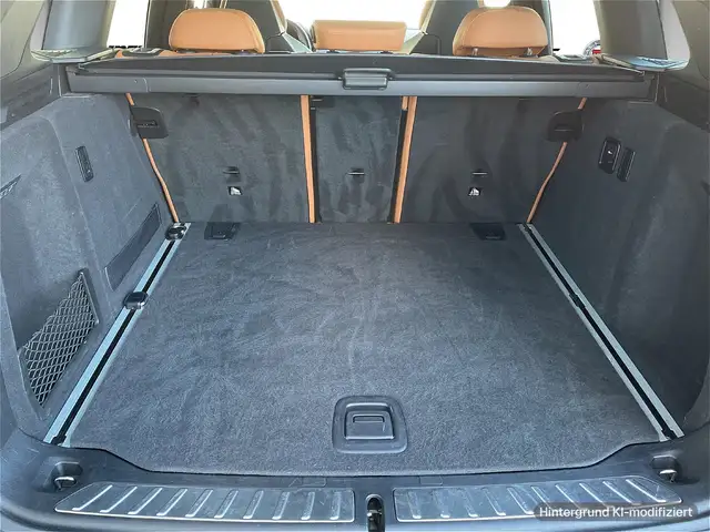 BMW X3 M view 12