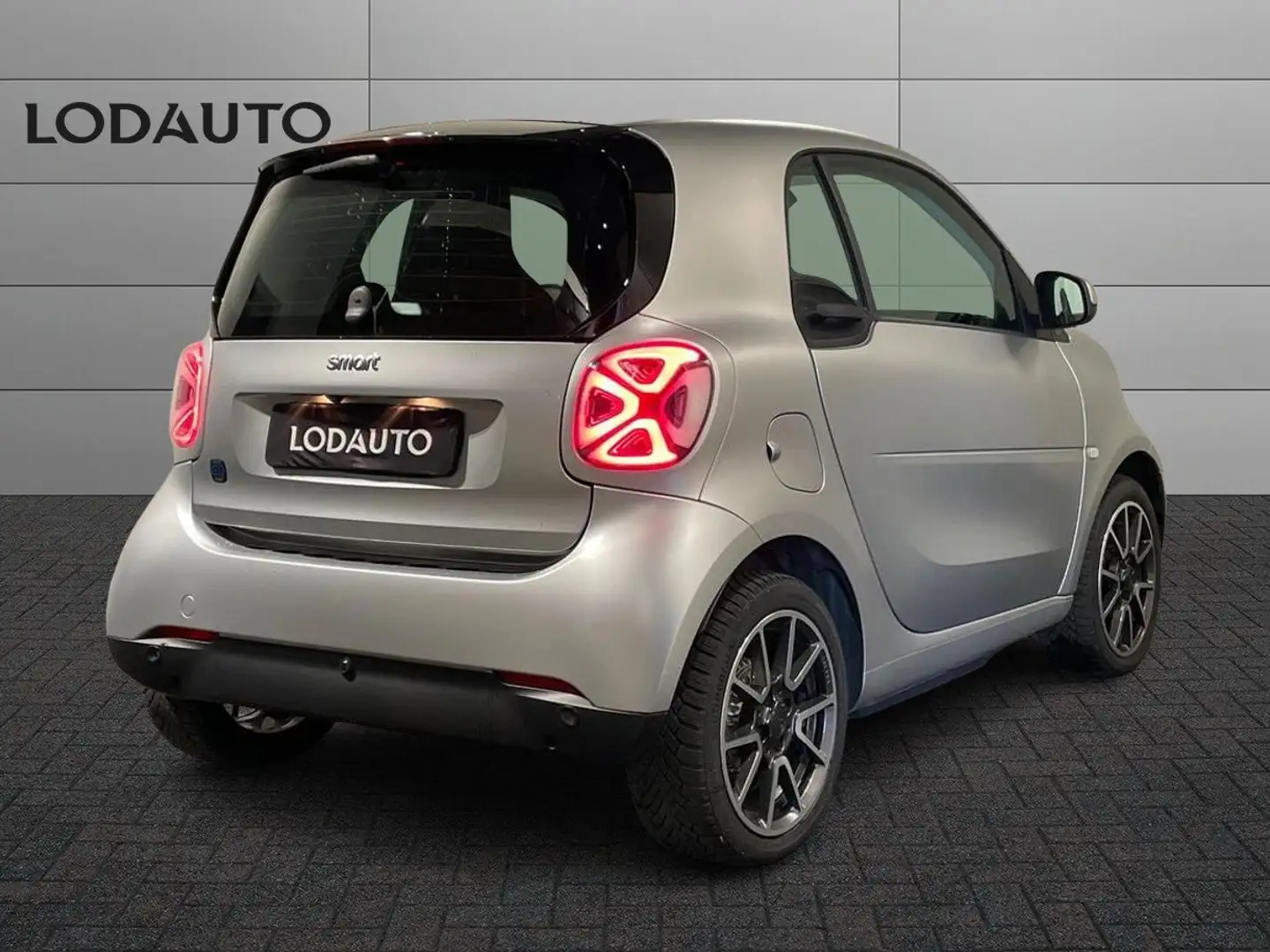 smart forTwo EQ Mattrunner (22kW) Argento - 2