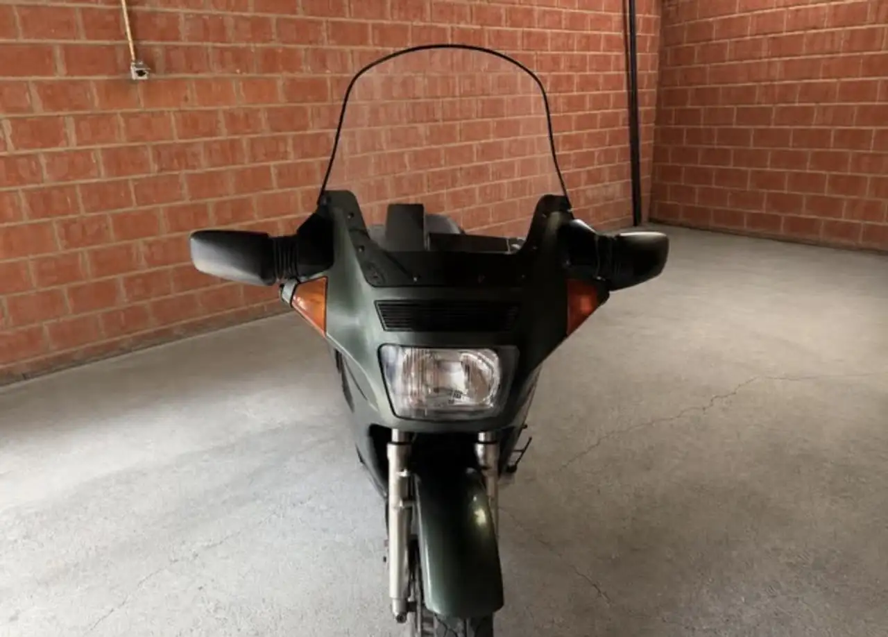 Kawasaki GTR 1000