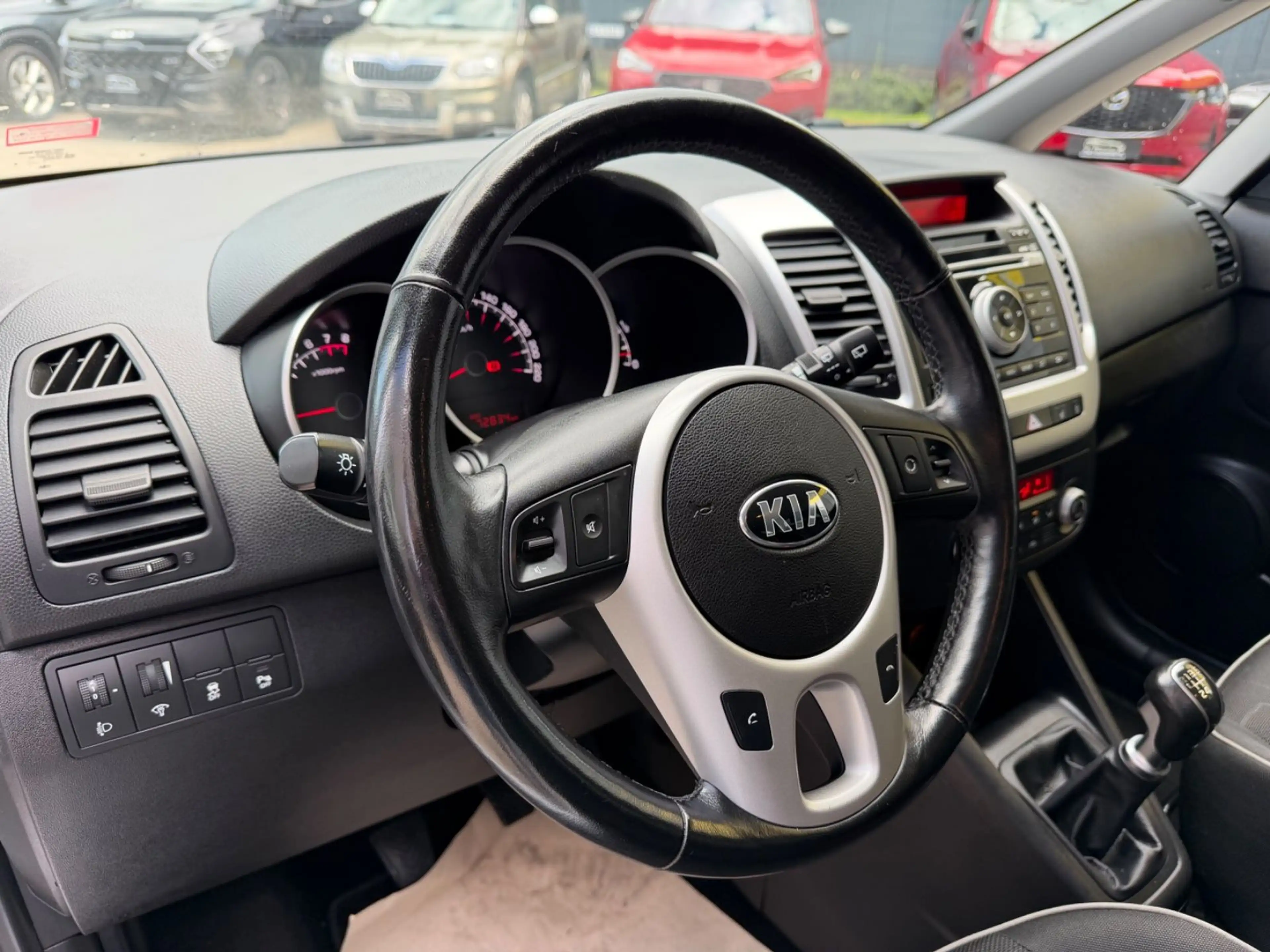 Kia Venga Dream Team KLIMA/SHZ/RADIO/CD — photo 14