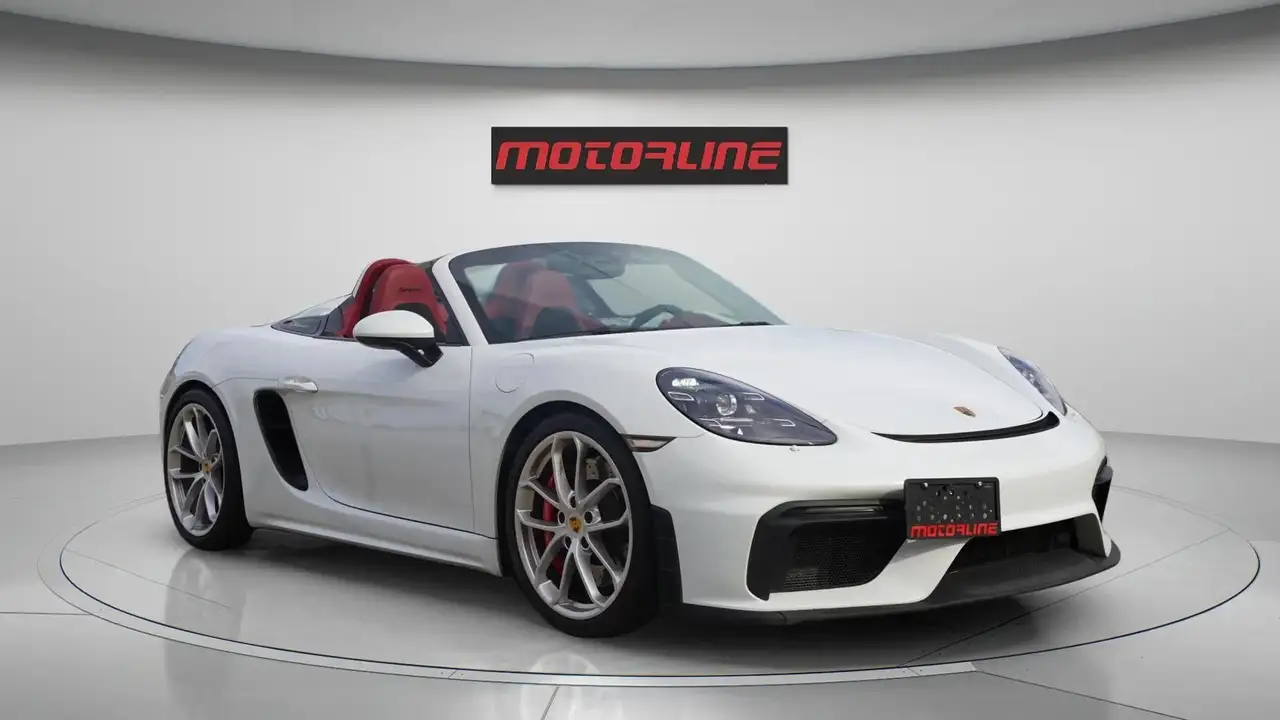 Porsche 718 Spyder снимка Porsche 718 Spyder