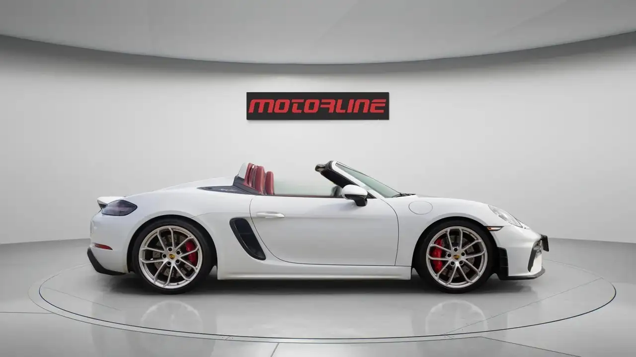 Porsche 718 Spyder снимка Porsche 718 Spyder