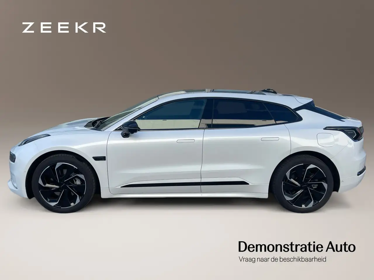 Zeekr 001 2025