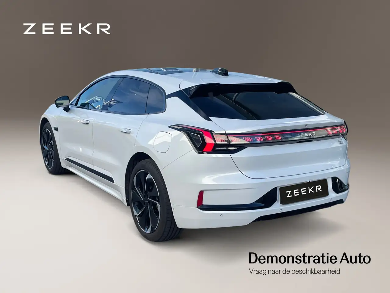 Zeekr 001 2025