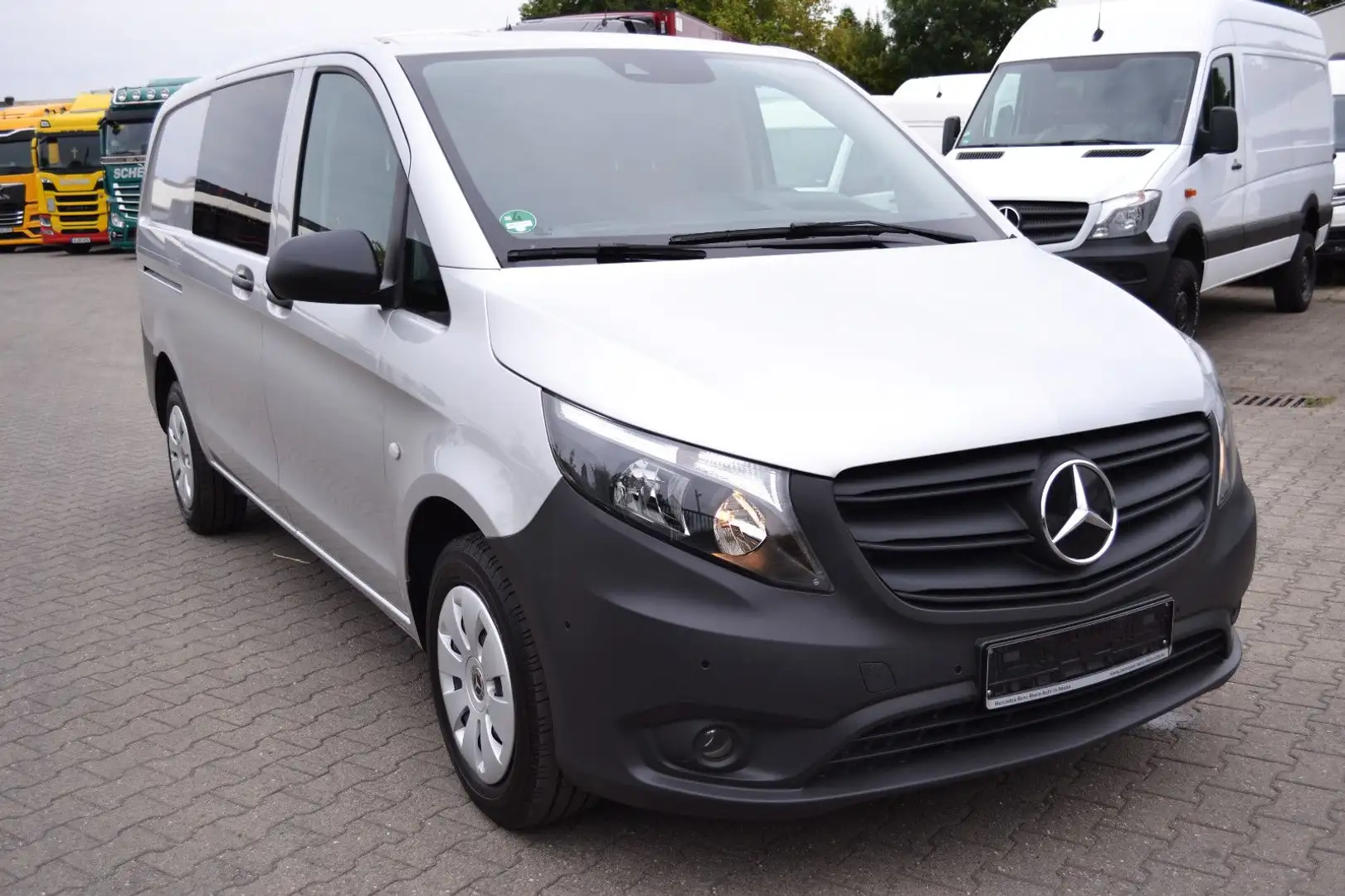 Mercedes-Benz Vito 116 CDI Lang Automatik Distonik Kamera Argent - 1