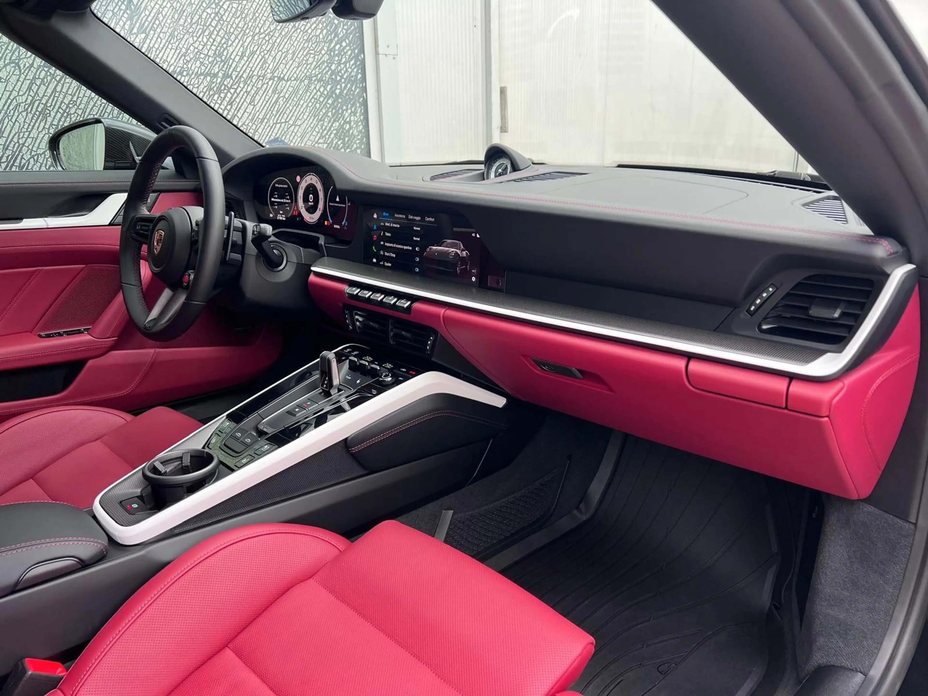 Porsche 992 911 Targa 4 GTS Sport Design*PDCC*Lift*Carbo*HAL — photo 11