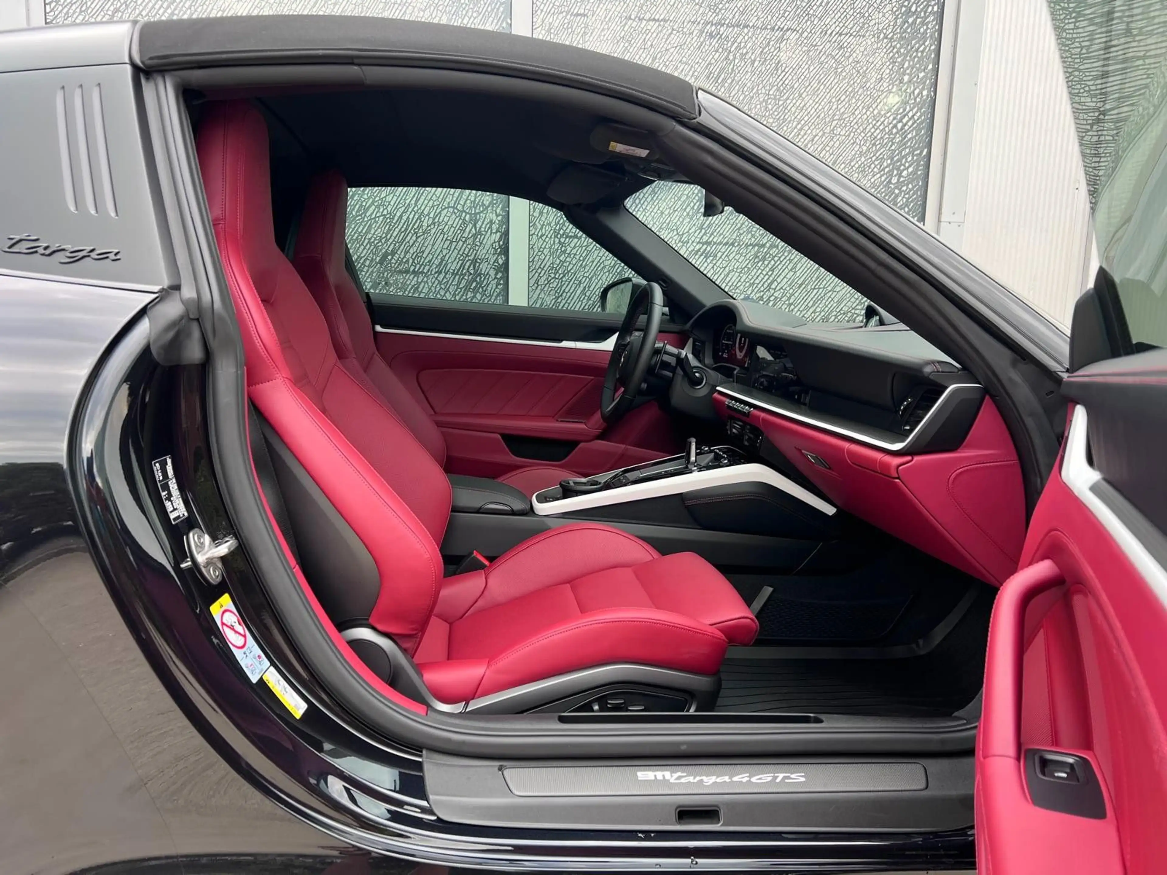 Porsche 992 911 Targa 4 GTS Sport Design*PDCC*Lift*Carbo*HAL — photo 9
