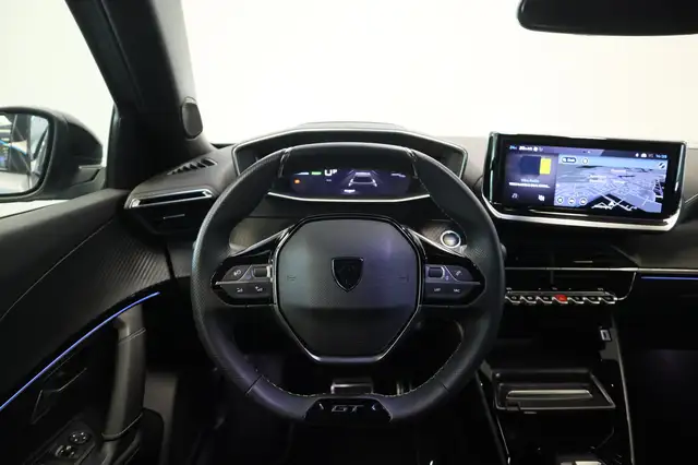 Peugeot E-2008 view 7