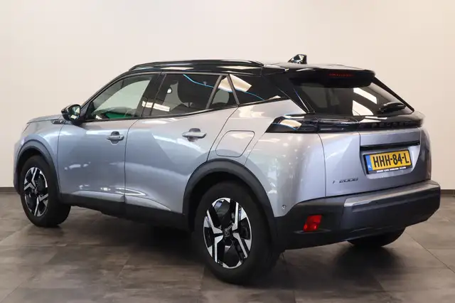 Peugeot E-2008 view 3