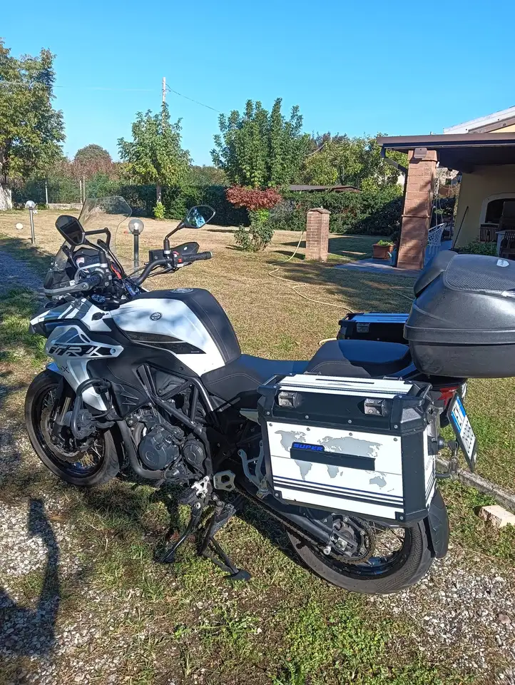 Benelli TRK 502