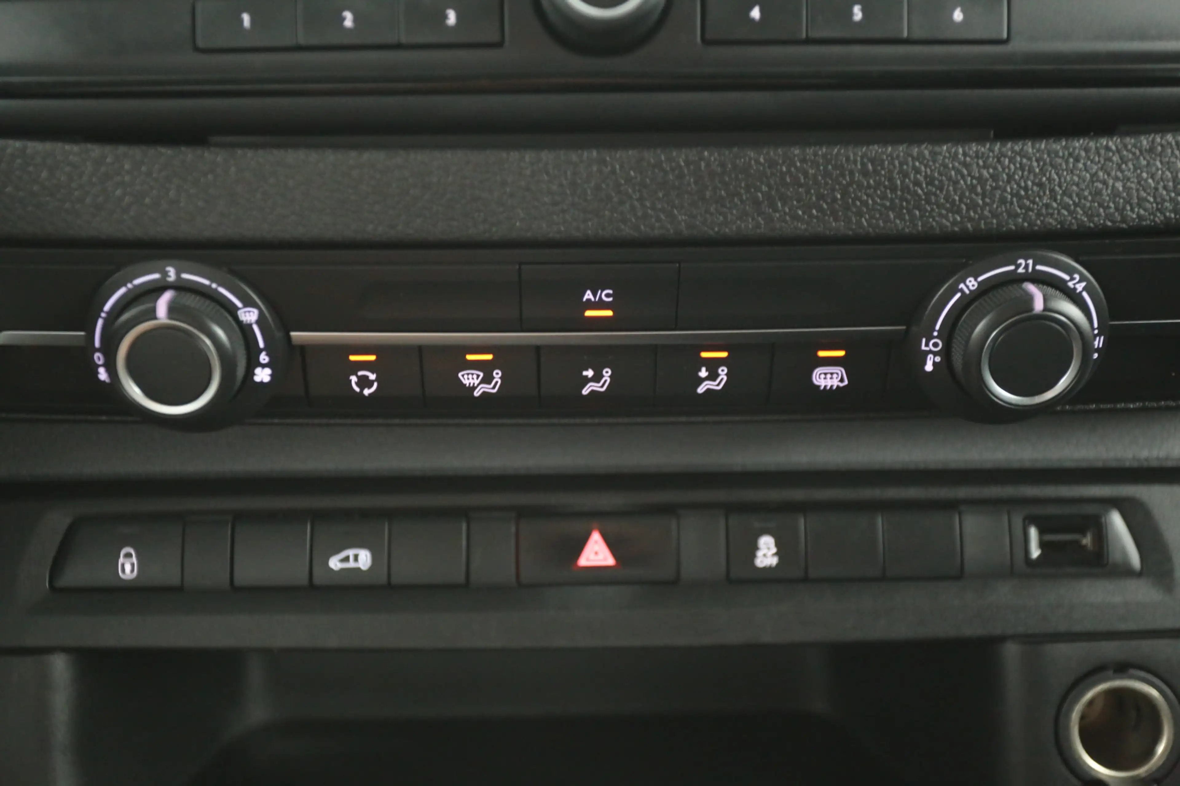 Opel Vivaro Elektrisch 75 kWh L3H1 Long Range | Snelladen | SO — photo 14