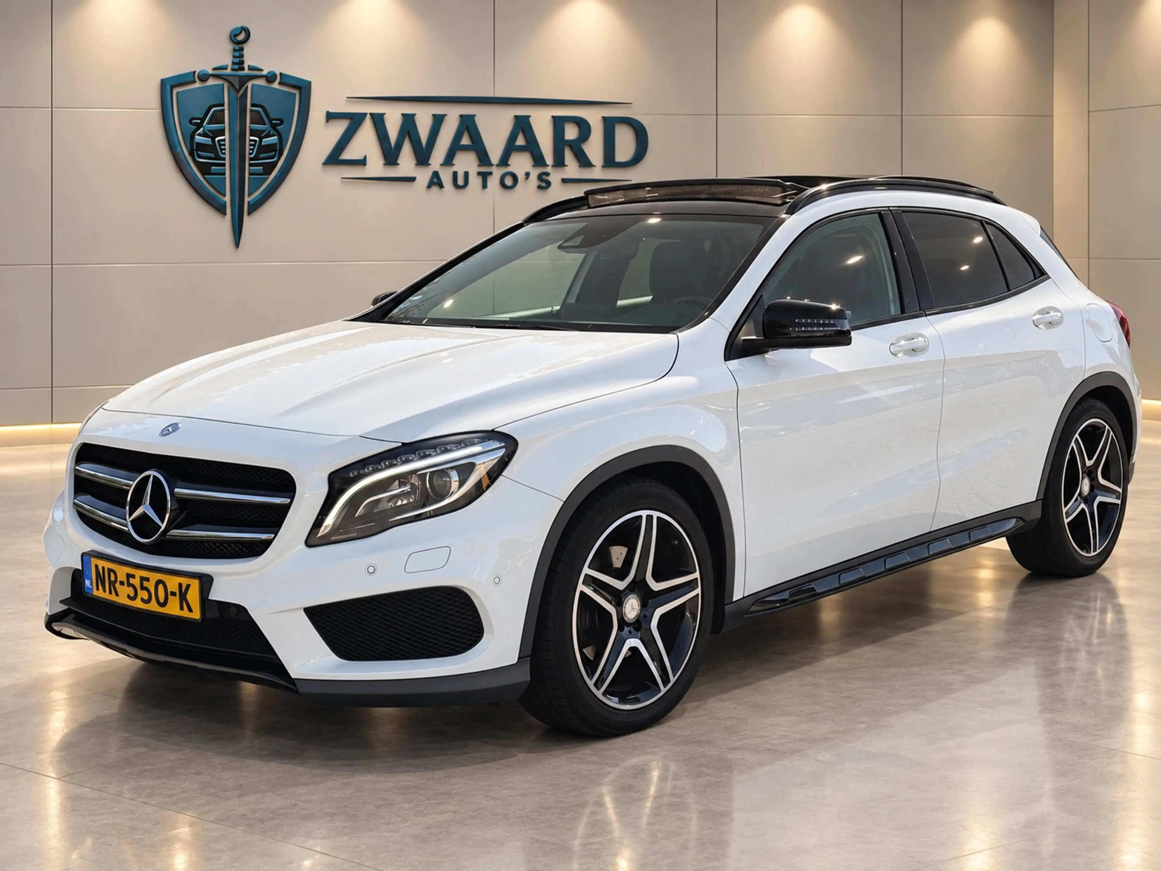 Mercedes-Benz GLA 250 4Matic Prestige AMG l Panoramadak l Camera l Clima — photo 16