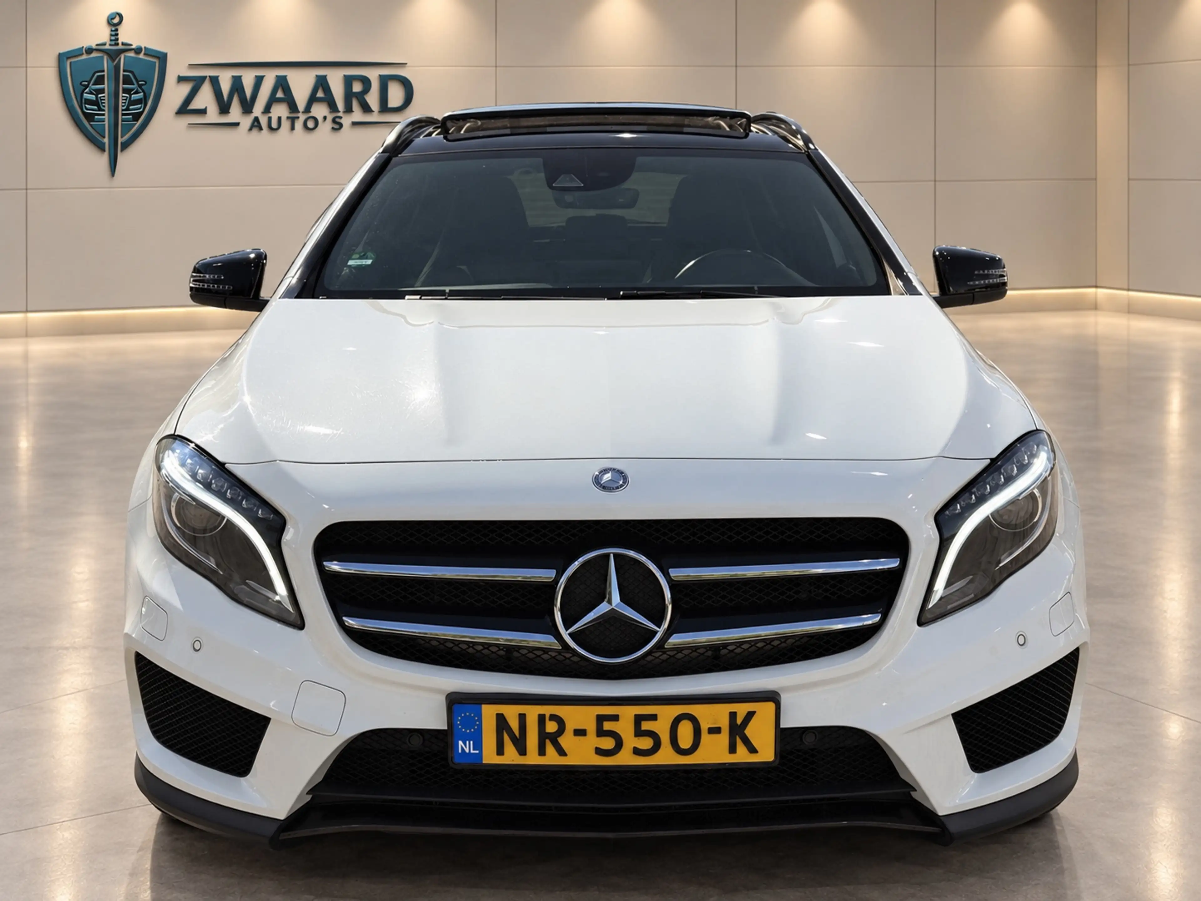 Mercedes-Benz GLA 250 4Matic Prestige AMG l Panoramadak l Camera l Clima — photo 8