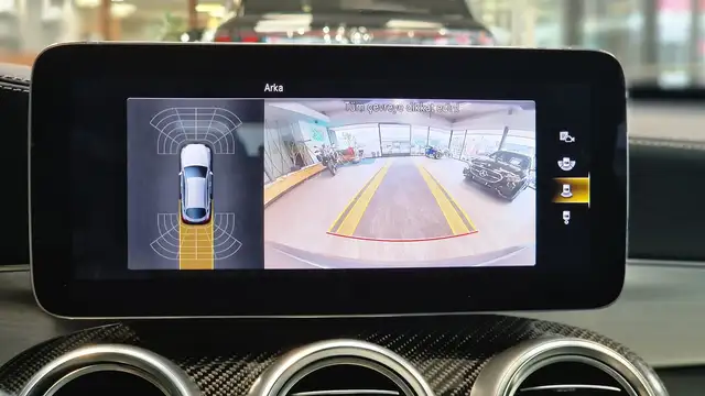 Mercedes-Benz GLC view 25