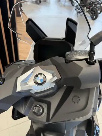 BMW C 400 X view 4