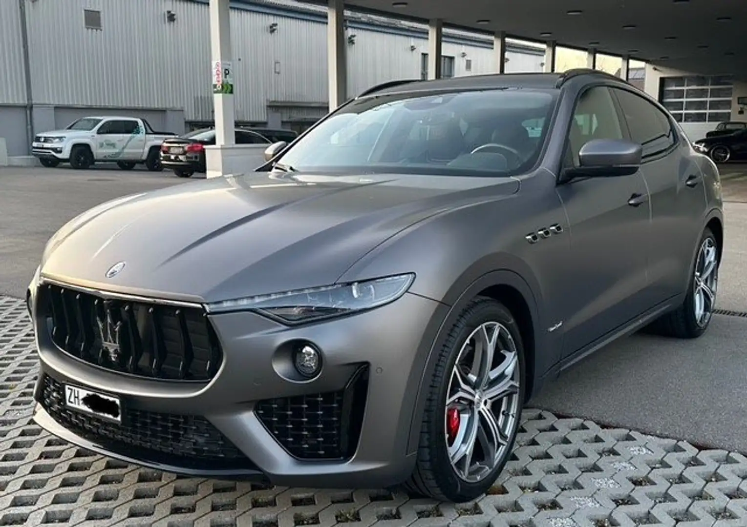 Maserati Levante Levante S Q4 GranSport Grau - 1
