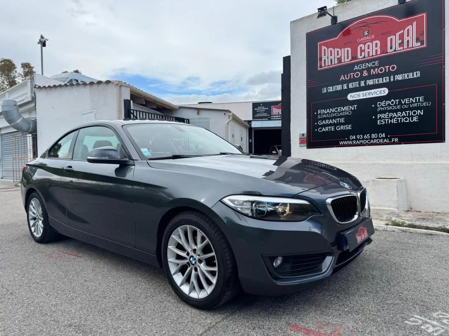 BMW 218 218d Coupé Lounge Gris - 1
