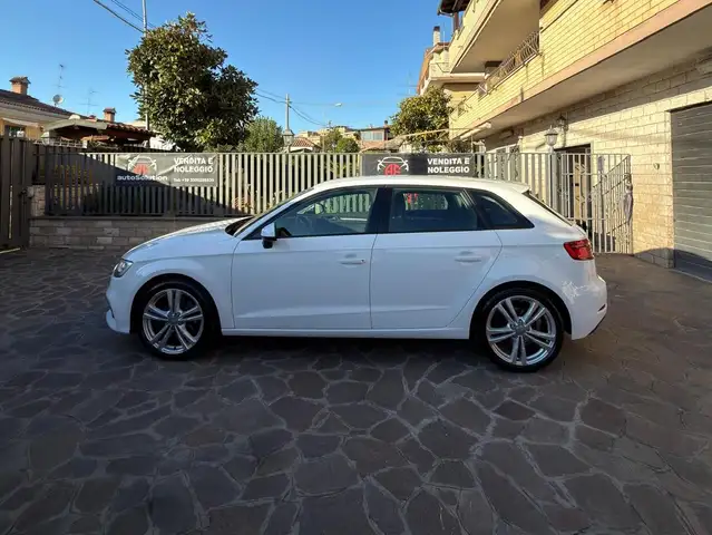 Audi A3 view 10