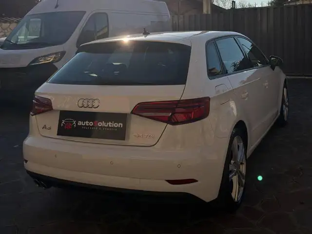 Audi A3 view 11