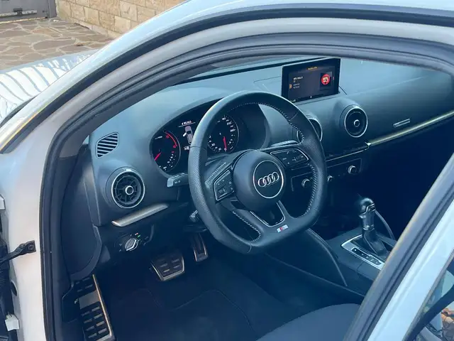 Audi A3 view 8