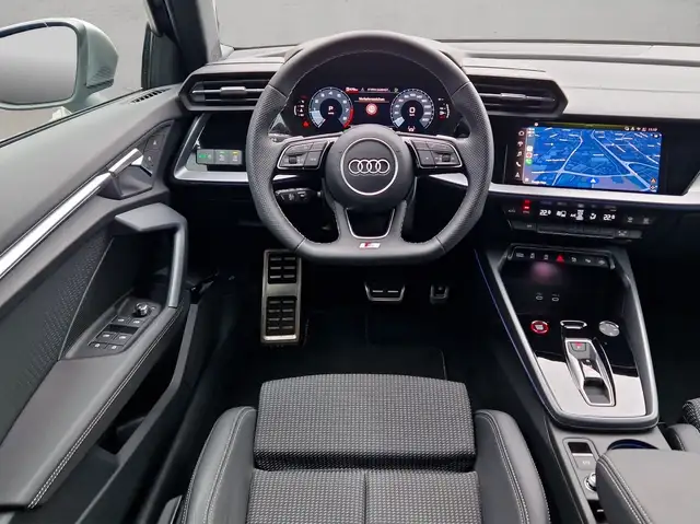 Audi S3 view 4