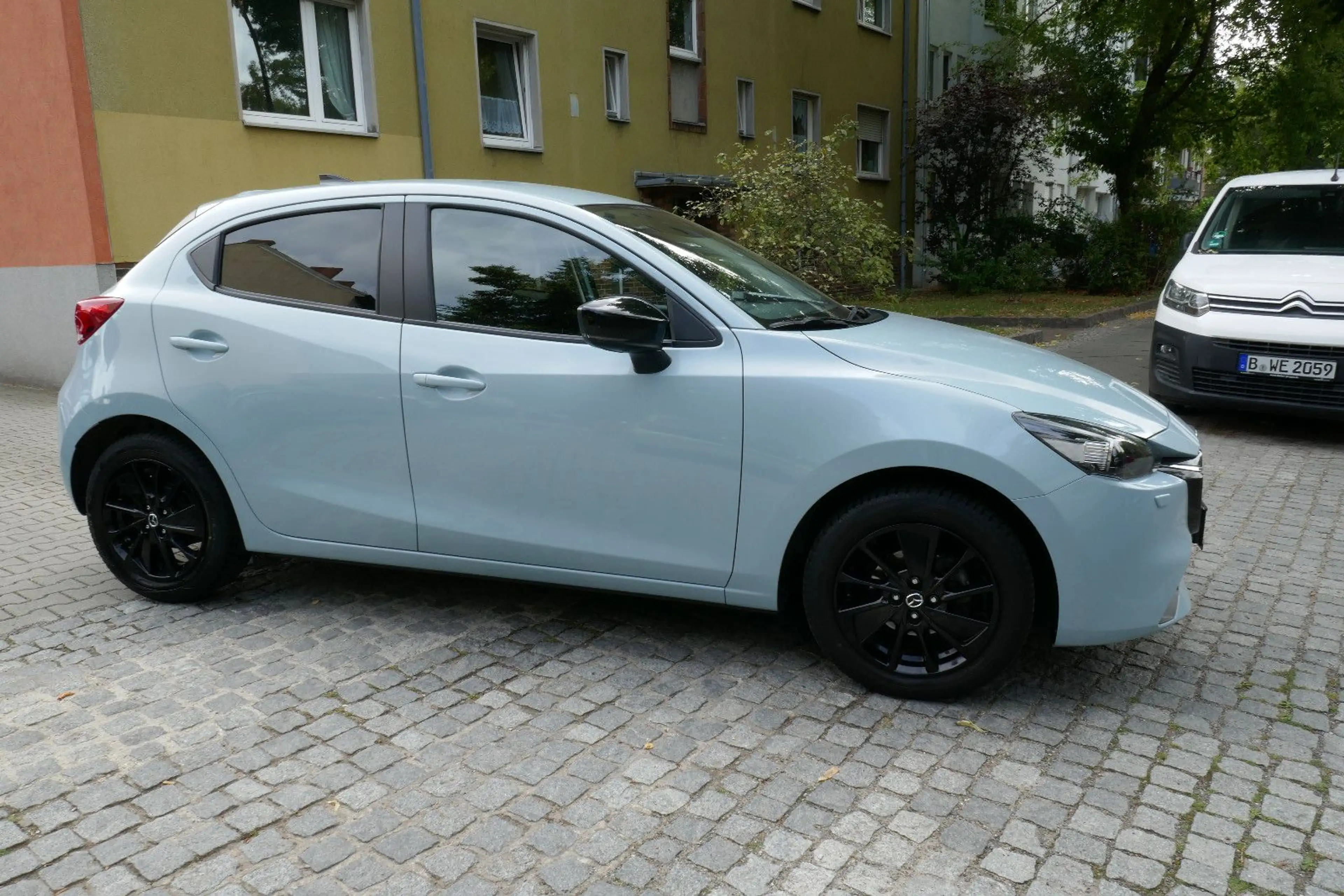 Mazda 2 Lim. Homura, LED, Kamera — photo 4
