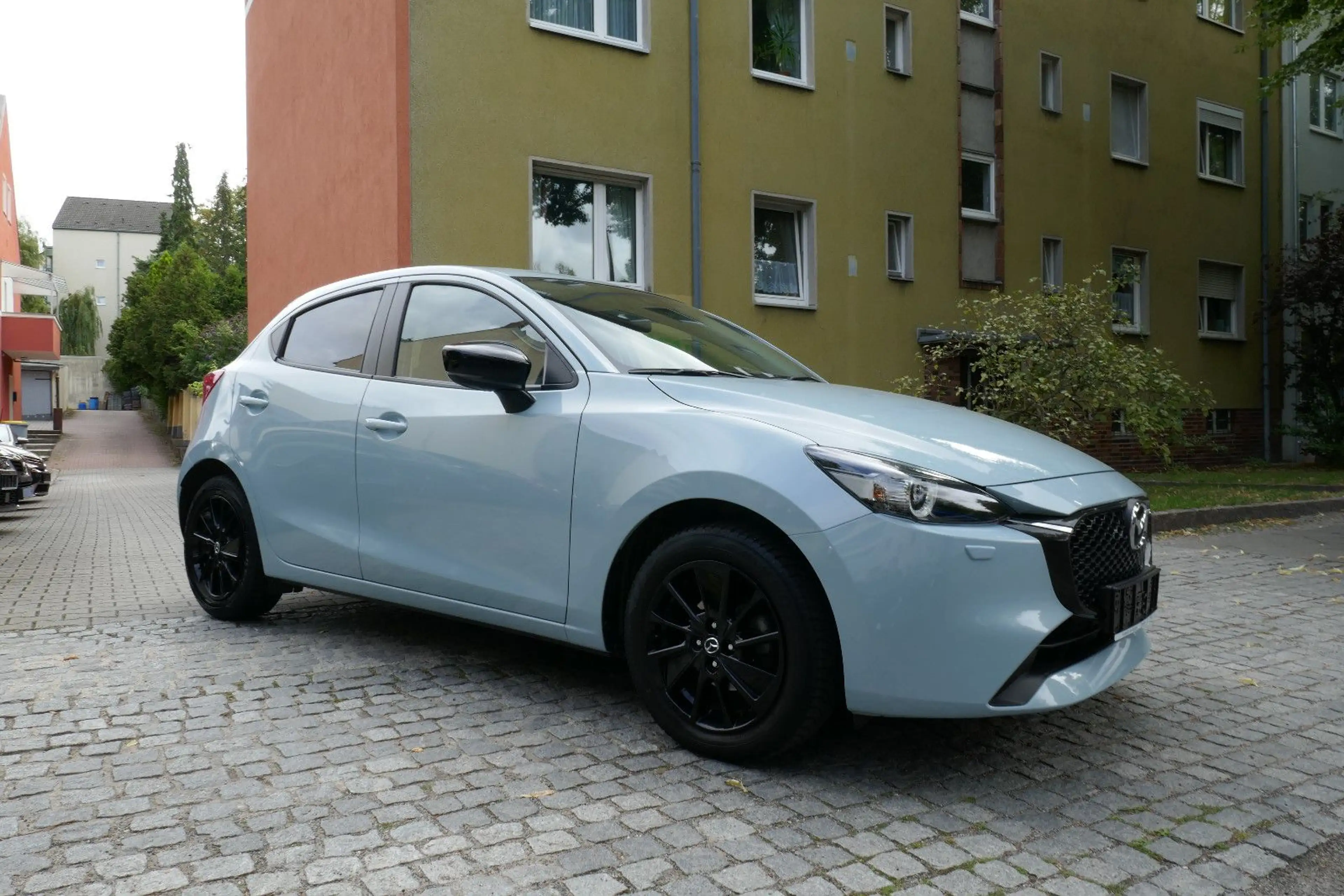 Mazda 2 Lim. Homura, LED, Kamera — photo 5
