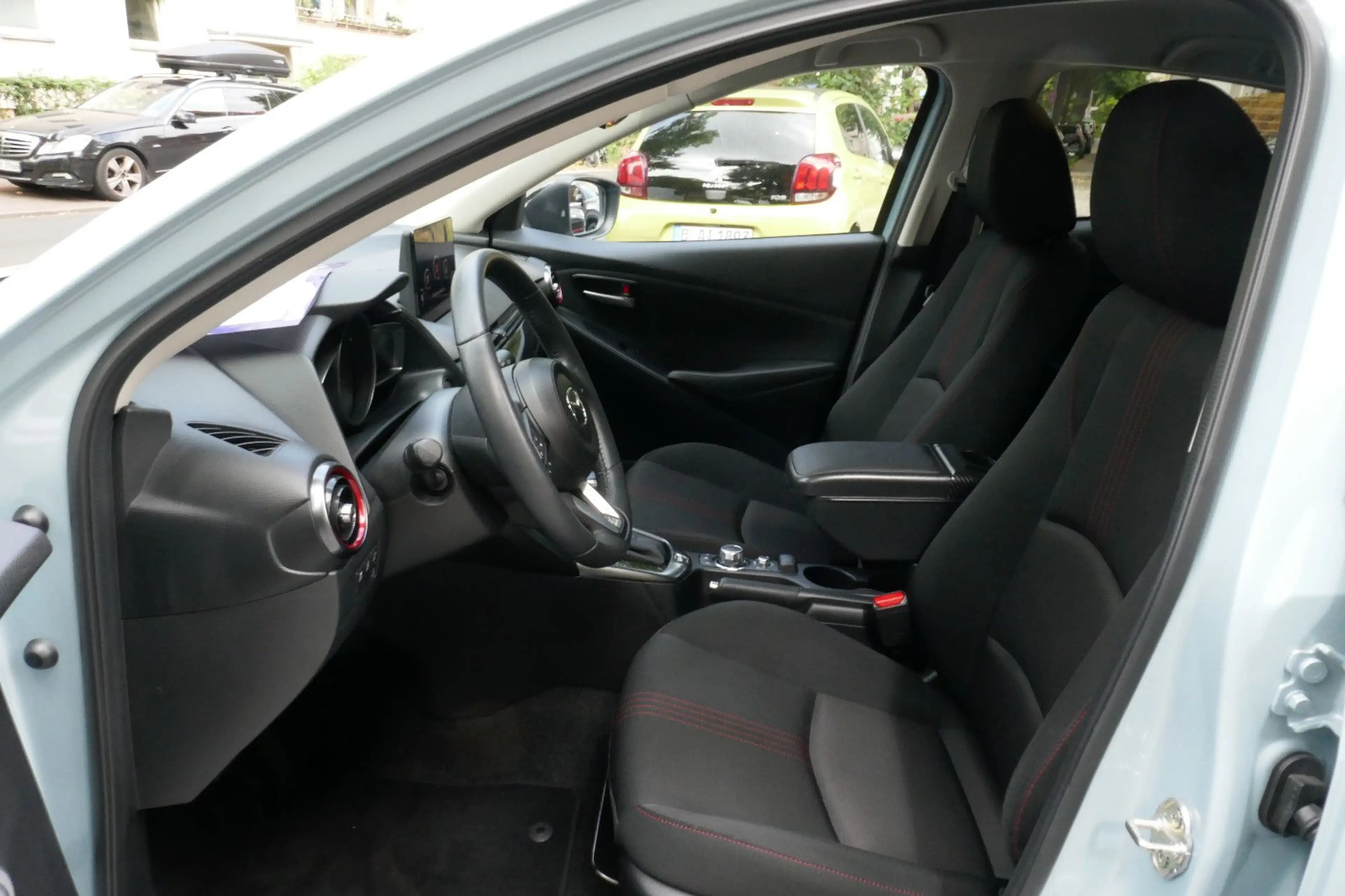Mazda 2 Lim. Homura, LED, Kamera — photo 14