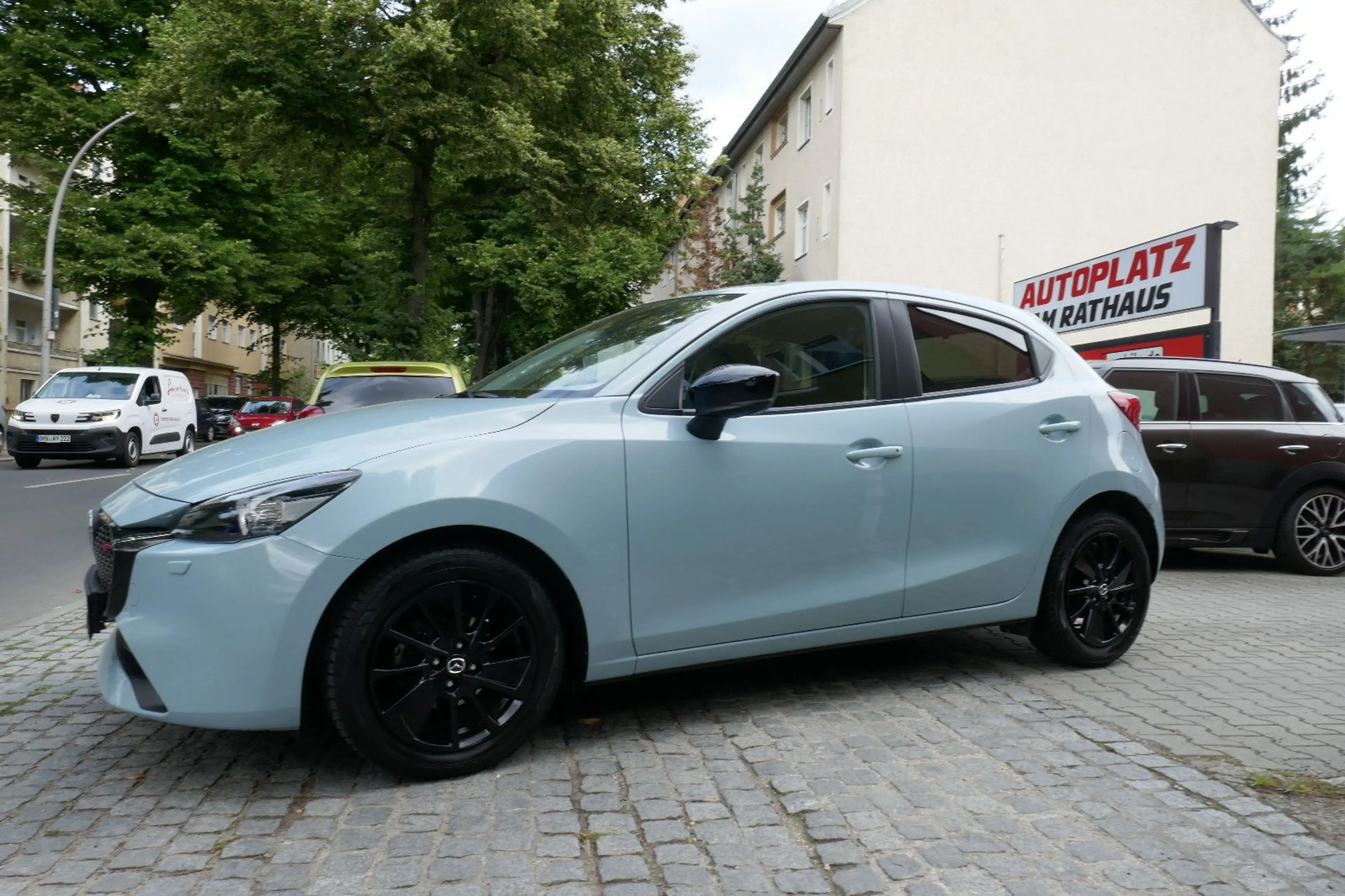 Mazda 2 Lim. Homura, LED, Kamera — photo 2