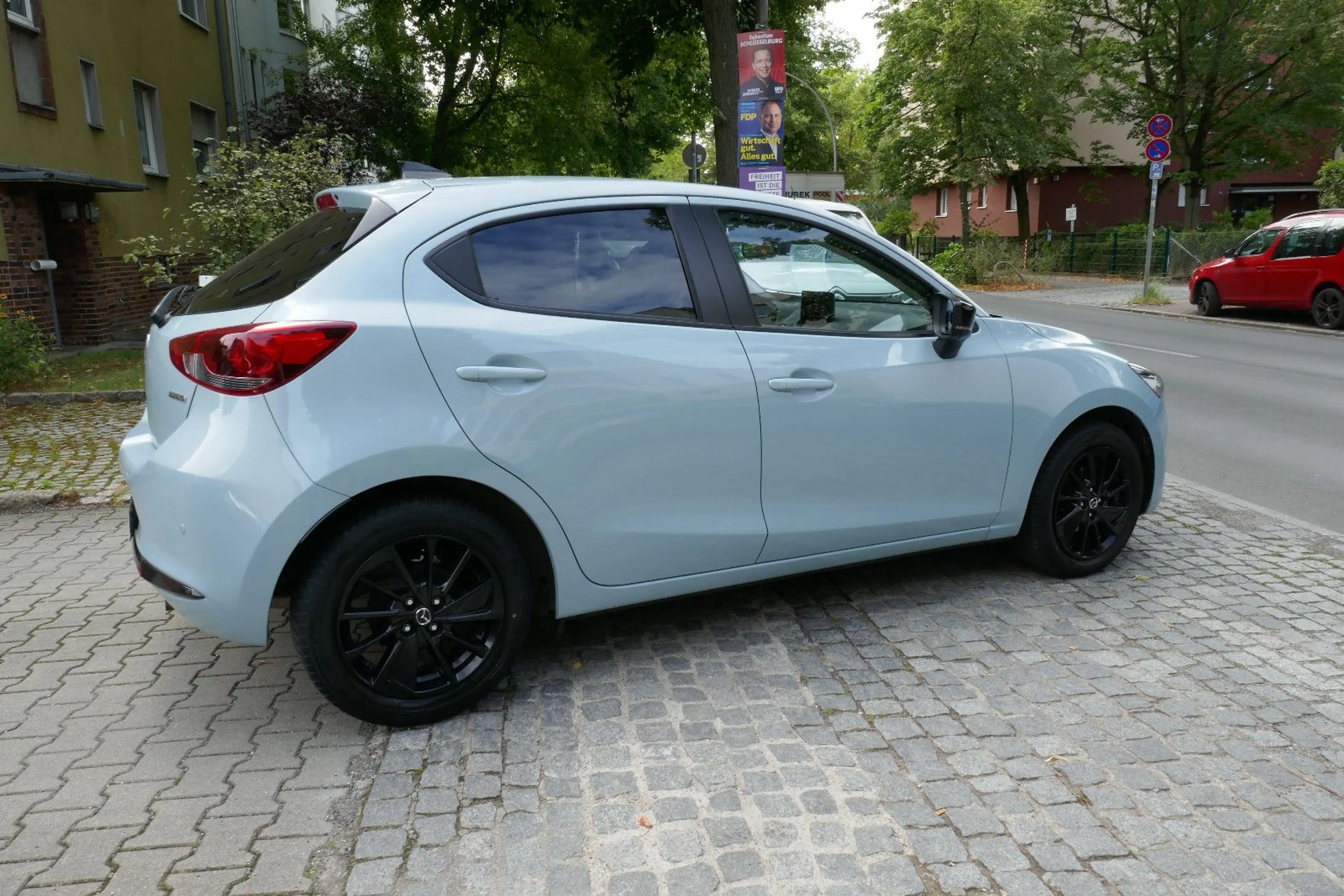 Mazda 2 Lim. Homura, LED, Kamera — photo 7