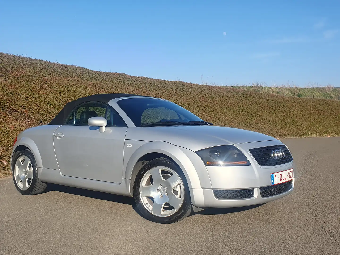 Audi TT 1.8 Turbo 20v ** ETAT IMPECABLE ** Argent - 1