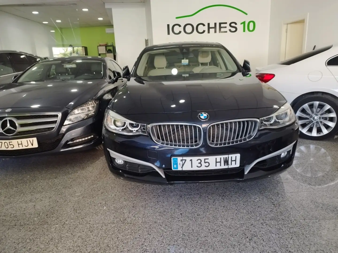 BMW 320 320dA Gran Turismo Luxury Blauw - 2